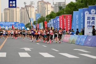 亚运会中国代表团各项目海报 赵继伟&王思雨代表篮球项目登上海报